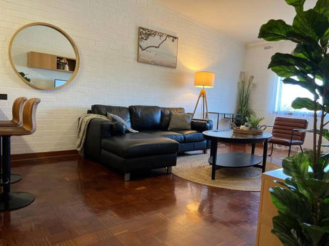 Humble & Cosy, In The Heart Of East Vic Park - Tourism Brisbane 0