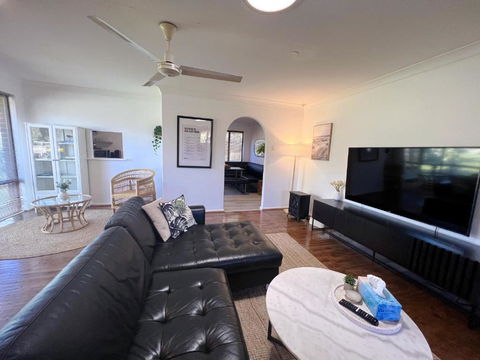 Humble & Homely - Tourism Brisbane 0