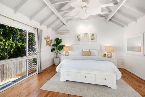 Hume Street 22 Golden Beach - Tourism Brisbane 2