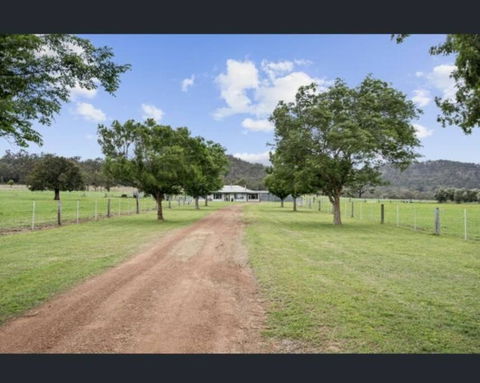 Hunter Village - Tourism Brisbane 1