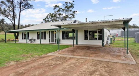 Hunter Village - Tourism Brisbane 0