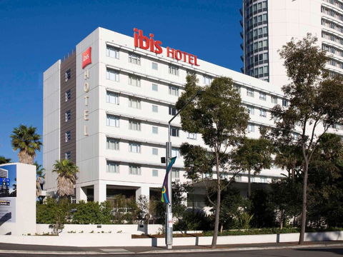 Ibis Sydney Olympic Park - Tourism Brisbane 0