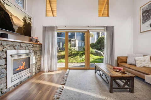 Ice 3 - Tourism Brisbane 2