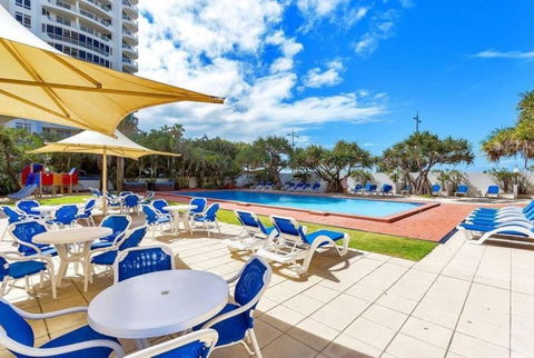Impressive Waterfront At Chateau Beachside Resort - Brisbane 4u 1