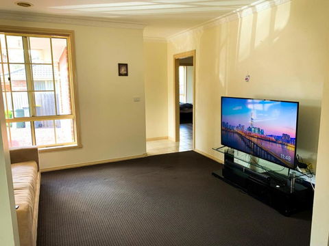 In The Heart Of Epping Shared House - Tourism Brisbane 0