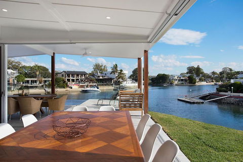 INCREDIBLE VALUE - Perfect For Large Families - Tourism Brisbane 3