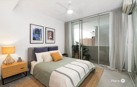 Indigo On Oxford Street - Riverside Two Bedroom Apartment - Brisbane Tourism 3