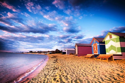 Indulge Luxury Holiday Near Brighton Beach With Private Garden Parking - Brisbane Tourism 3