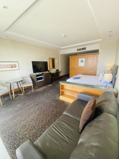 Hotel Room Ocean View Surfers Paradise - Tourism Brisbane 3