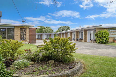 Admella Motel - Tourism Brisbane 0