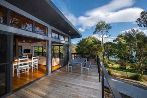 Adventure Bay Beach House - Brisbane Tourism 0