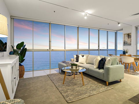 Air On Broadbeach - Tourism Brisbane 1