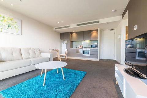 Albert Park City View Stylish 1 Bedroom Apartment - Tourism Brisbane 1