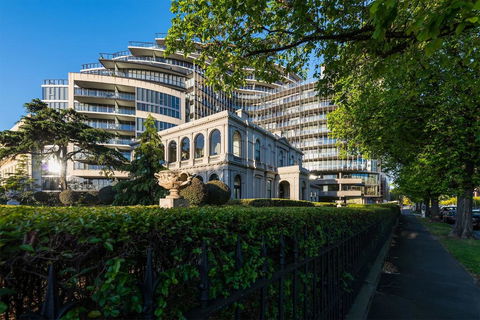 Albert Park City View Stylish 1 Bedroom Apartment - Tourism Brisbane 0