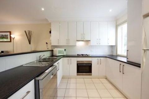 Albury Suites - Schubach Street - Tourism Brisbane 2