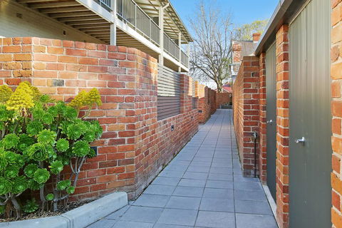 Albury Suites - Waterstreet - Tourism Brisbane 3