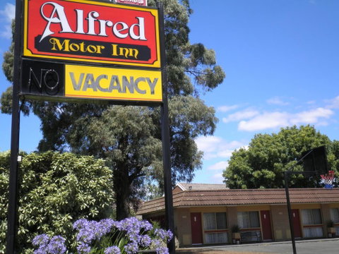 Alfred Motor Inn - Tourism Brisbane 0