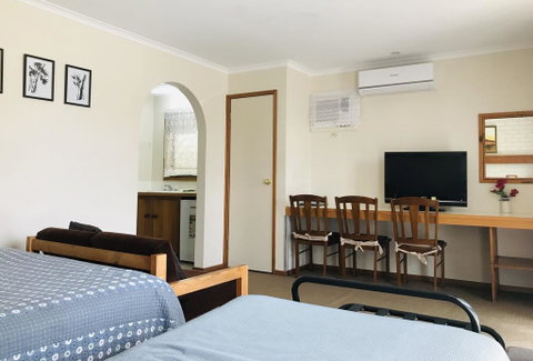 Alfred Motor Inn - Tourism Brisbane 1