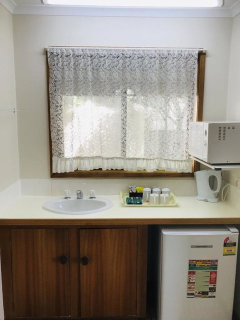 Alfred Motor Inn - Tourism Brisbane 3