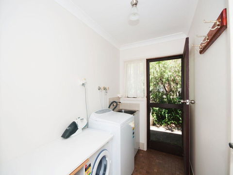 All Decked Out - Pet Friendly - Tourism Brisbane 2