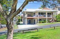 Book Bonny Hills Accommodation Vacations Tourism Brisbane Tourism Brisbane