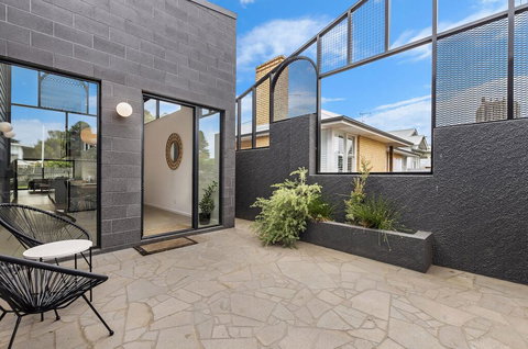 Allure On Barclay - Brisbane Tourism 3