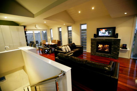 Aloha Beachfront Port Fairy - Tourism Brisbane 2