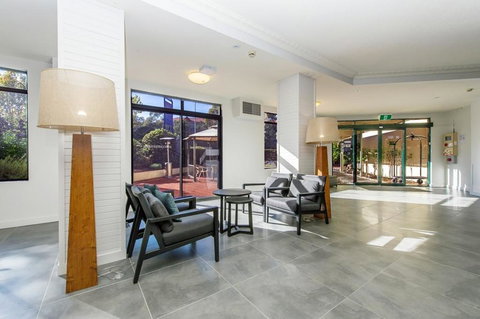 Alpha Hotel Canberra - Tourism Brisbane 3