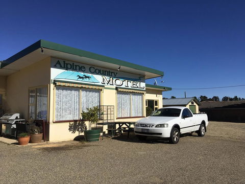 Alpine Country Motel - Brisbane Tourism 1