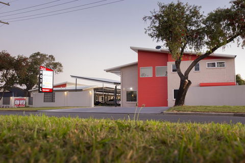 Altitude Motel Apartments - Tourism Brisbane 0