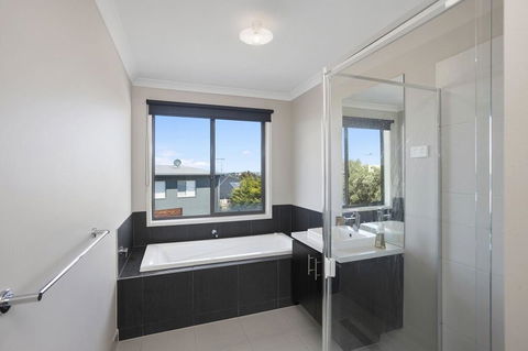 Alyxia Escape 15 - Tourism Brisbane 2