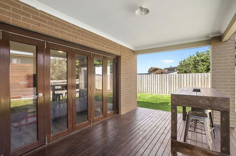 Alyxia Escape 15 - Tourism Brisbane 0