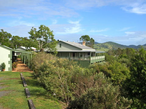 Amamoor Lodge - Brisbane Tourism 0