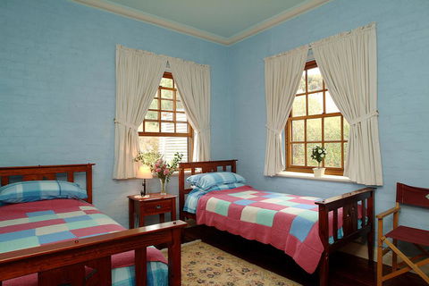 Amanda's Cottage 1899 - Tourism Brisbane 3