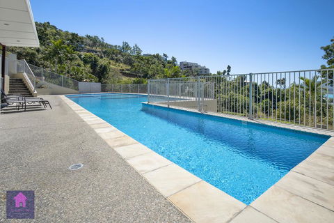 Amazing Ocean Views, Pool, Award Winning Location, Airlie Beach - Brisbane Tourism 1