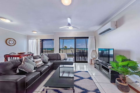 Ambience Of Airlie - Airlie Beach - Brisbane Tourism 0