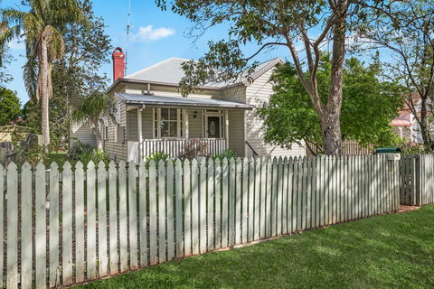 Ambiente Cottage - Pet And Family Friendly - Tourism Brisbane 0