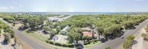 Amblin Holiday Park - Brisbane Tourism 2