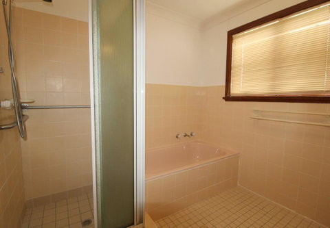 Amzaz, 15 Korogora Street - Brisbane Tourism 0