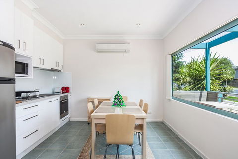 Anglesea River Apartments - 2 Bed Unit 2/4 - Tourism Brisbane 3