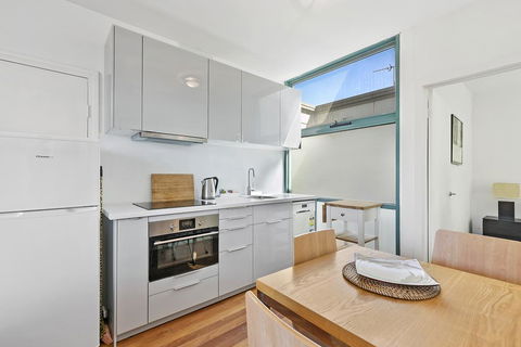 Anglesea River Apartments - Spa Apartment 40 - Tourism Brisbane 2