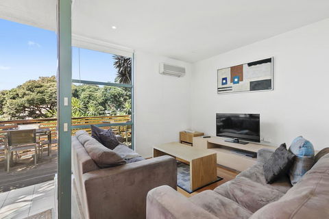 Anglesea River Apartments - Spa Apartment 40 - Tourism Brisbane 1