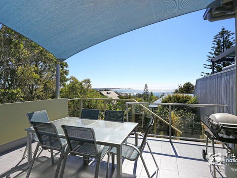 Angourie Blue 1 - Great Ocean Views - Surfing Beaches - Tourism Brisbane 0