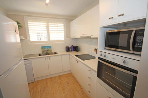 Annie's Apartment - Tourism Brisbane 0