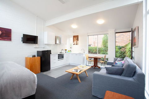 Apartments On Elsmere - Brisbane Tourism 3