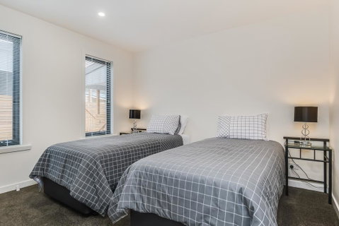Apartments On Fraser Bicheno - Brisbane Tourism 3