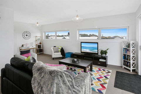 APOLLO 13 PENTHOUSE - Free Wifi & Huge Terrace! - Tourism Brisbane 1