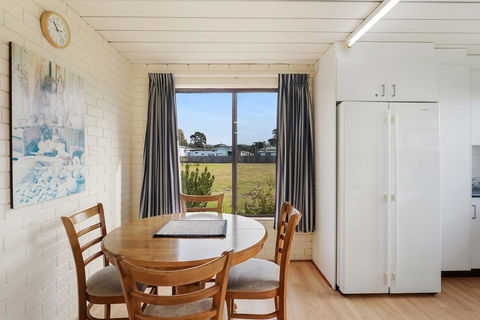 Apollo Unit 25 - Tourism Brisbane 3