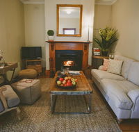 Apple Cottage Orange NSW - Brisbane Tourism
