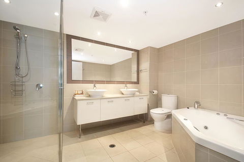 Aqua Vista Resort - Tourism Brisbane 1
